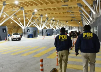 Dos mendocinos fueron detenidos en Chile porque intentaron pasar a una familia venezolana de forma ilegal