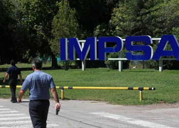 En pleno proceso de capitalización, los empleados de Impsa atraviesan un serio problema