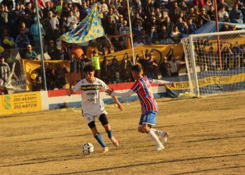 Federico Misino: “Entrenar y jugar con la Primera de Huracán es un privilegio, un gran logro personal”