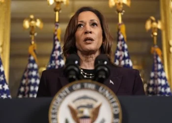 Harris reduce la distancia con Trump, según una encuesta