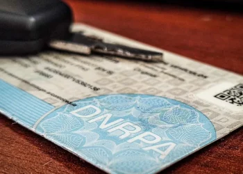 Javier Milei cerrará 136 registros del automotor: qué hará en Mendoza