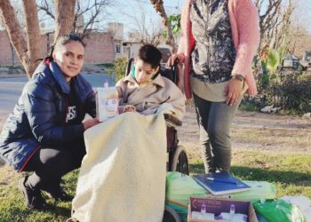 La asociación Fierritos Solidarios asiste a muchos niños y sus familias en este crudo invierno