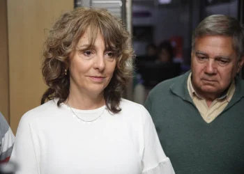 Tras reunirse con el ministro de Salud, Ampros ratificó el paro