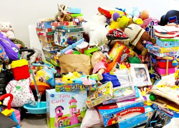 Adultos mayores invitan a donar “un juguete por un niño feliz”