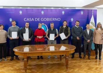 Estas son las cinco empresas que explotarán la costa norte del dique Potrerillos