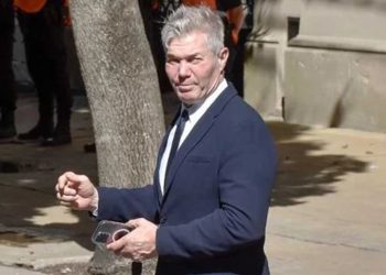 Polémica en el caso Loan: Burlando, de vacaciones en Disney mientras se oficializó la apertura del secreto de sumario