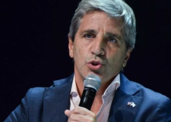 El Gobierno proyecta para fin de año un dólar a $1.016 y una inflación de 139,7%