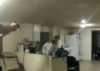 EE.UU: policía mató a una mujer afroamericana que había llamado al 911 para pedir ayuda