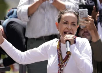 María Corina Machado dice que se necesitan más voces que le hagan pagar a Maduro por la represión