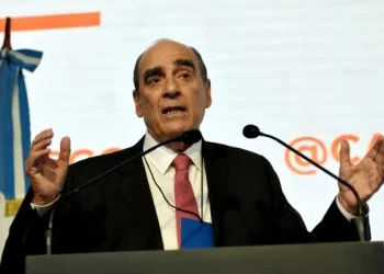 El Gobierno derogará el DNU que permitió la corrupción con los seguros