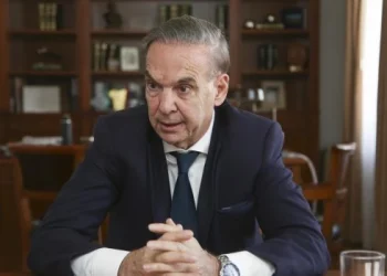 Pichetto insiste por el proyecto que aumenta las jubilaciones: «El Gobierno no puede dar lo que quiere con bonos»