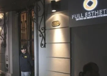 Pidieron juicio oral para la directora de la clínica donde operaba Lotocki