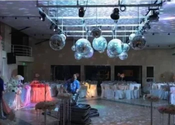 El Gobierno eliminó el pago a Sadaic por pasar música en fiestas privadas y hoteles