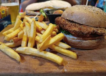 Día del Niño: por cada hamburguesa comprada donarán un “combo” a un comedor