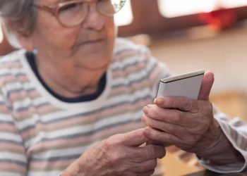 Organizan una charla para adultos sobre derechos de los consumidores y prevención de estafas