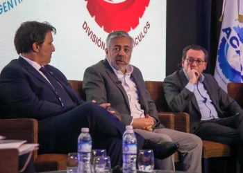 Alfredo Cornejo anunció la reducción de un impuesto para 2025