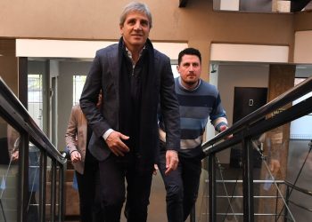 Caputo se ataja y admite que la recuperación del consumo «llevará meses»