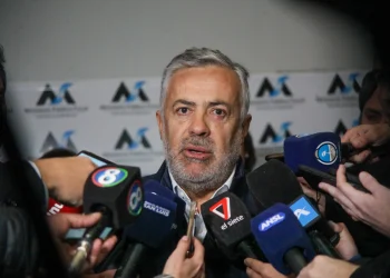 Alfredo Cornejo se refirió al escándalo de Alberto Fernández: “No me sorprende nada”
