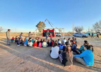 Día del Niño: Cáritas organiza un mega-festival en el club Constitución