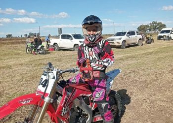 Maribel Castilla debutó en el Campeonato Argentino de Motocross y tuvo un excelente desempeño