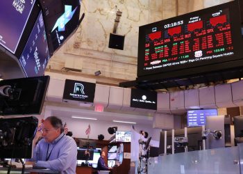 Mercados internacionales: explicaron el impacto del “lunes negro” en la economía de la Argentina