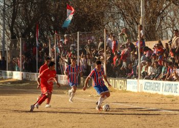 Pedal vapuleó a Calle Larga y sigue liderando, Pilares se consagró campeón en la “B” y ascendió