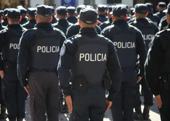 El plan de Alfredo Cornejo para sumar programadores y soldados voluntarios a la Policía