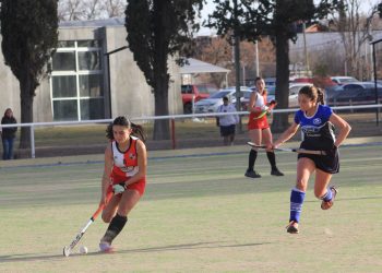 Triunfos de San Jorge y Del Carmen Tenis Club en el hockey provincial