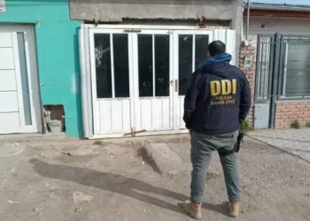 Conmoción en Santa Cruz: lo mataron a piñas y patadas en la calle y nadie sabe por qué