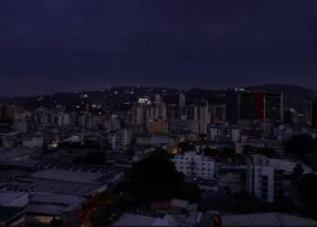 Apagón en Venezuela: reportan falta «total o parcial» de suministro eléctrico en todos los estados