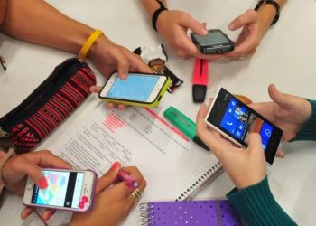 Por qué los celulares y las notebooks cuestan en la Argentina casi el doble que en Brasil, Chile o Colombia