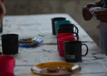 Irse a la cama sin comer: en la Argentina un millón de niñas y niños se saltea la cena por falta de dinero