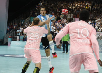 Los Gladiadores perdieron ante Francia y se quedaron sin chances 