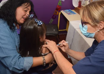 Los problemas que amenazan la aplicación de vacunas gratuitas para niños en Mendoza