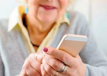 Pueblo Diamante: brindarán un curso para adultos con el finde “sacarle más el jugo al celular”