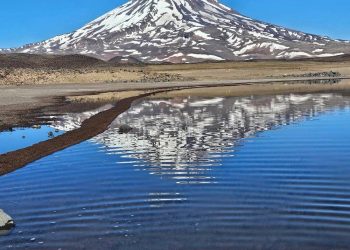 A días de iniciar la primavera todavía queda más de 1 metro de nieve en las nacientes de los ríos sureños