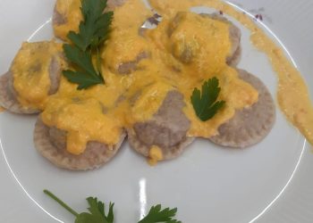 Distinción para la Reina del Adulto Mayor por promover “la gastronomía saludable y tradicional”