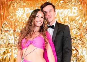 Roberto García Moritán abandonó la casa que compartía con Pampita entre valijas y bolsas de consorcio