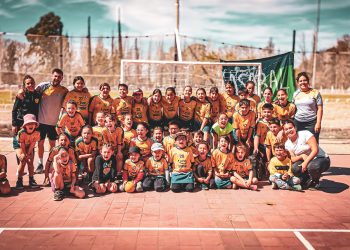 Balonmano sureño: el Globo de Pueblo Diamante y un constante crecimiento