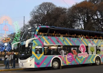Cambiaron las reglas para el transporte turístico de Mendoza: las claves de la resolución