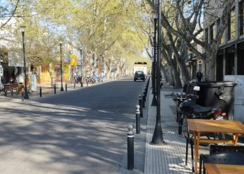 El viento zonda paralizó San Rafael: complicó la vida de los comerciantes y transeúntes