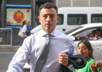 De Loredo: «Si están explorando algún acuerdo electoral con el kirchnerismo, deberían apartarse del radicalismo»