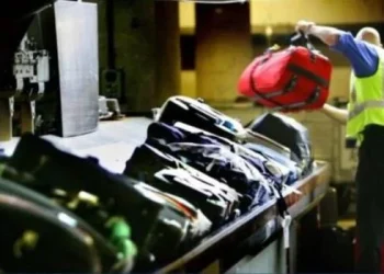 Dos maleteros de Intercargo fueron despedidos por realizar su tarea con negligencia