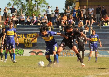 Huracán venció de manera agónica a El Porvenir y lidera junto a Villa Atuel