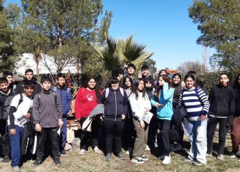Estudiantes de turismo de la escuela Islas Malvinas desarrollaron tareas de campo