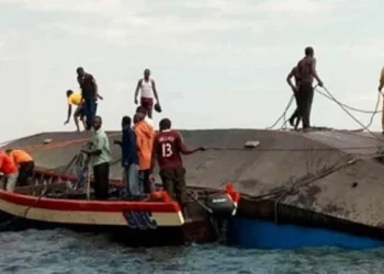 Murieron 41 personas en un naufragio en Nigeria