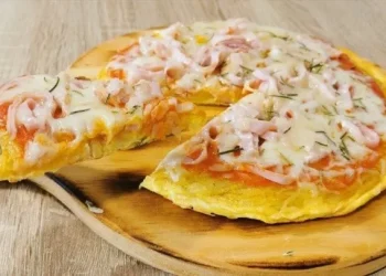 Pizza sin harinas con base de papa: riquísima y saludable