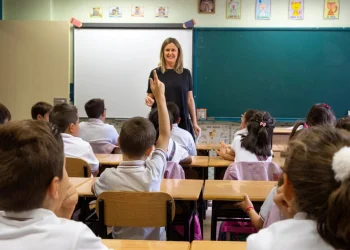 Vouchers educativos: quiénes lo cobran los $27.198 en octubre y cómo tramitarlos