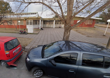 Inseguridad: La Escuela Islas Malvinas y vecinos juntan firmas tras violento robo a alumnos