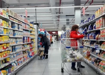 Baja del impuesto País: los empresarios advierten que el impacto en los precios será acotado